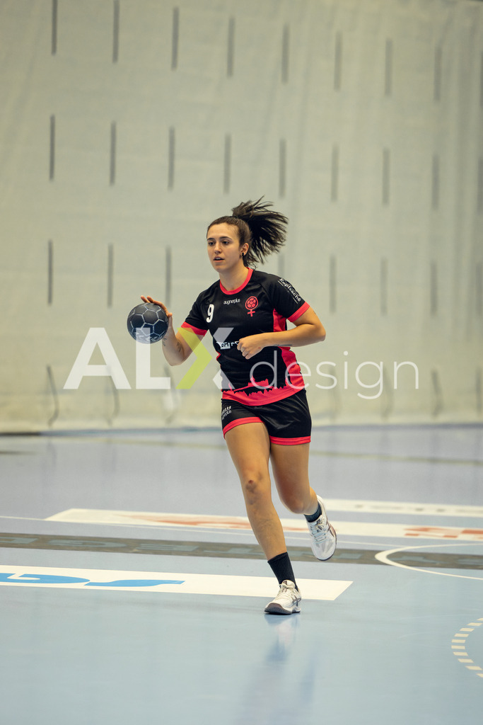 Handball I Frauen I Saison 2025-2026 I Frauen 2. Liga I 8. Spieltag I SG Schaffhausen - SG Red Dragons Uster I 23.11.2025 | Hochwertige Sportfotos kaufen & lizenzieren für Medien, Vereine, Agenturen & Sportler:innen. Entdecke professionelle Sportfotografie im Bildshop von Alexander Franzen. - Realisiert mit Pictrs.com