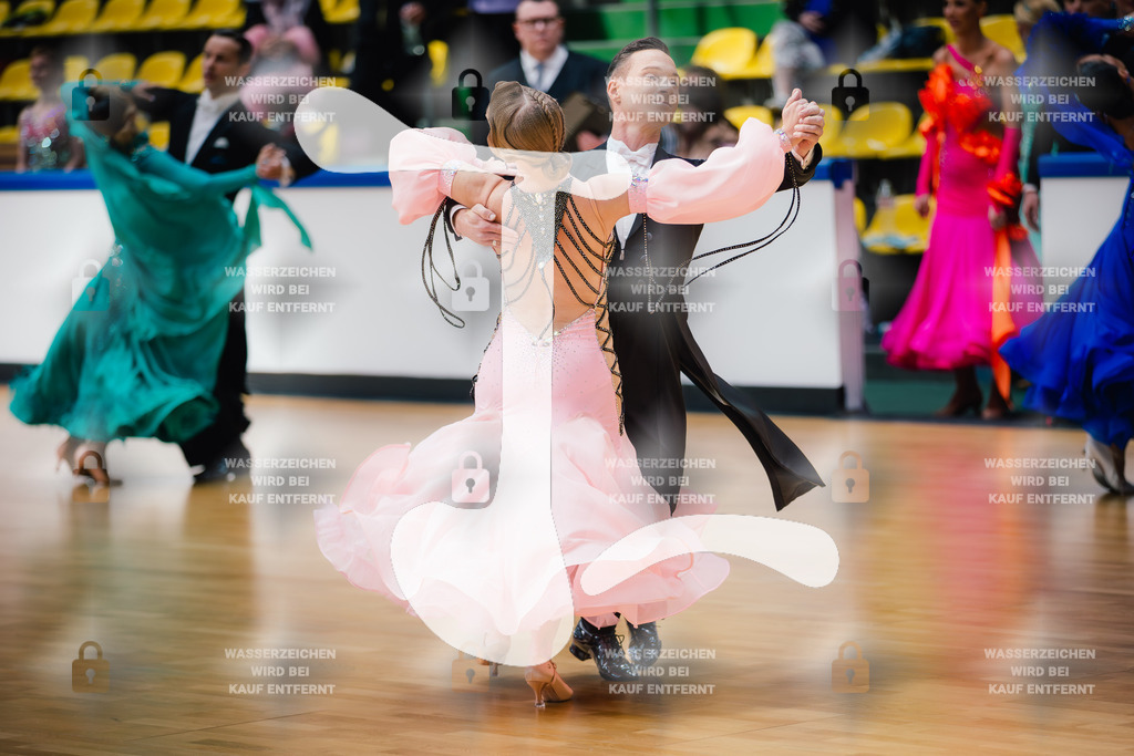 Hessen Tanzt WDSF Open Senior I Standard 2nd (52) Kristof Zsolt _ Daniela Paul (TC Der Frankfurter Kreis)-2025-05-17-7060 | Webshop for digital downloads and prints of dance sport, event & show photographer Julian Link - Realisiert mit Pictrs.com