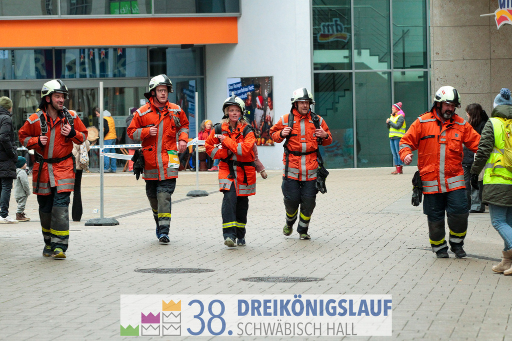 5km Roewisch Wohnbau Cup | 3 Koenigslauf 2024 5km Roewisch Wohnbau Cup - Realisiert mit Pictrs.com