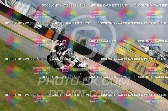 2016-07-01-PBK-2575 | Sportfotografie; SlowMotion; Video; Rennstrecke; Hafeneger; RSE; Speer; Trackday; Motorsportarena; Hockenheimring; Brno; Most; Barcelona; Valencia, Benny; Kaetzmer;