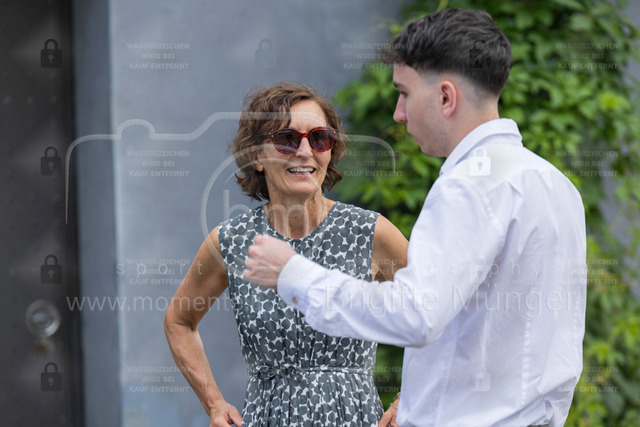 FeusiDiplomfeier_R6OO2839 | Brigitte Münger / bmsportphotography - Realized with Pictrs.com