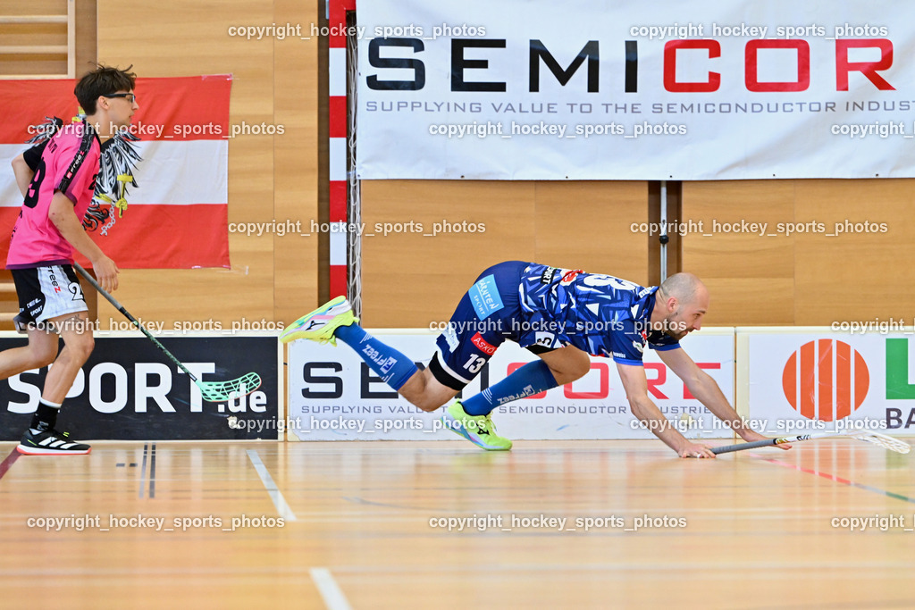 VSV Unihockey vs. Wiener Floorball Verein | #29 Jonas-Justus Dopona Wiener Floorballverein, #13 Jan Sláma VSV Unihockey, VSV Unihockey vs. Wiener Floorball Verein, VSV Unihockey vs. Wiener Floorball Verein am 18.05.2025 in Villach (Ballspielhalle St. Martin), Austria, (Photo by Bernd Stefan)