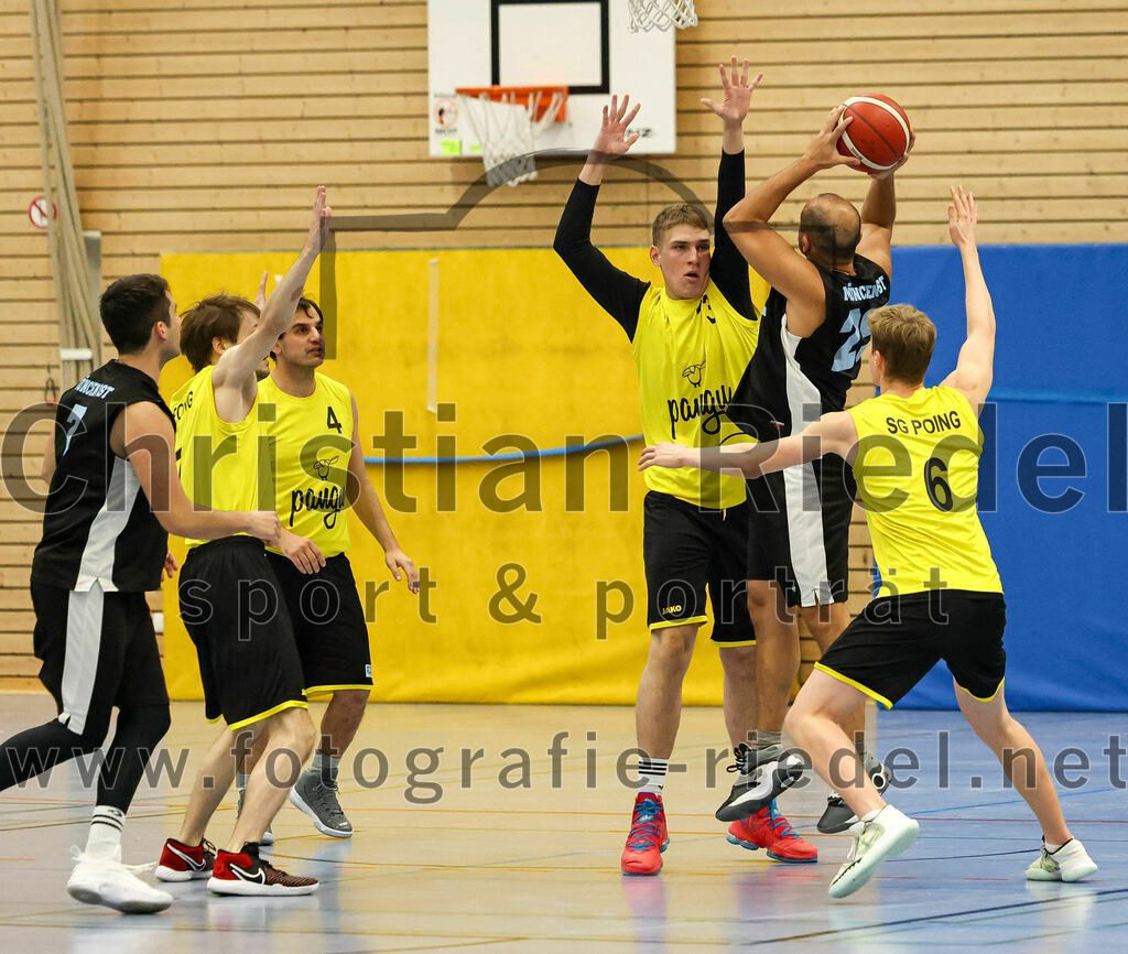 2022-12-04_056_SG_Poing_gegen_TSV_Muenchen_Ost_4 | Poing, Deutschland, 04.12.2022:
Basketball, Bezirksklasse 2021 / 2022, 8. Spieltag, SG Poing gegen TSV München Ost 4, Endergebnis: 37:65

Foto: Christian Riedel / fotografie-riedel.net