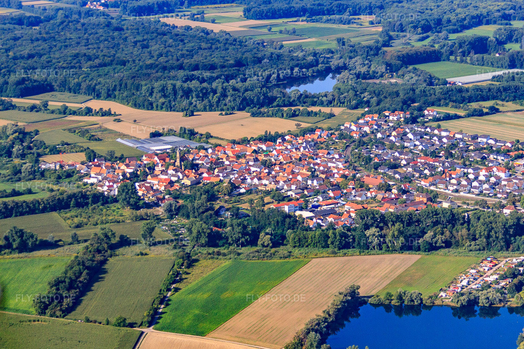 Luftbild: Ortansicht von Nordosten im Ortsteil Sondernheim in Germersheim im Bundesland Rheinland-Pfalz in Deutschland. Foto: IMG_52286.jpg vom 19.08.2012 durch Werner Riehm/FLY-FOTO.de