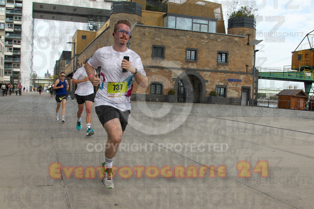 250920_1321_EV4_5284 | Sportfotografie im Rhein-Sieg Kreis, Köln, Bonn, NRW, Rheinland Pfalz, Hessen, etc. Unser Tätigkeitsfeld umfasst den Laufsport vom Volkslauf über den Marathon, Duathlon, Triathon bis zum Ultralauf wie Kölnpfad Ultra oder Schindertrail.