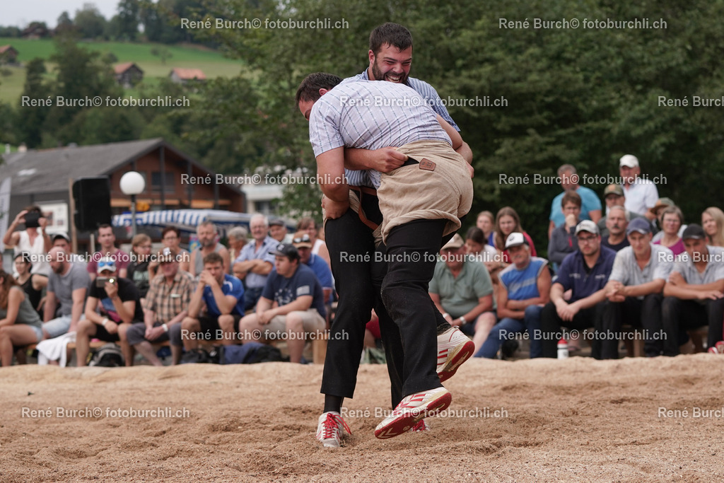 DSC00634-2 | René Burch leidenschaftlicher Fotograf aus Kerns in Obwalden.  Hier finden sie Sport, Landschaft und Natur Fotografie.
 - Realisiert mit Pictrs.com