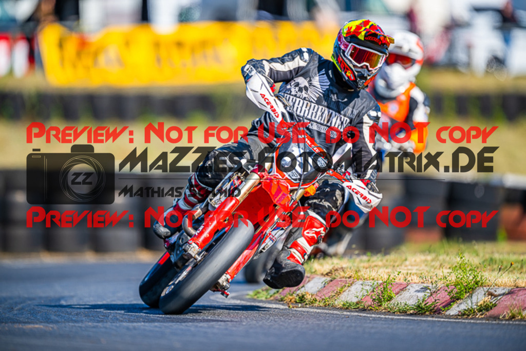 MaZZes_FotoMatrix_220529_5180 | Fotograf Mathias Schmid
Sportfotograf,
Eventfotograf,
Hochzeitsfotograf,
Portraitfotograf