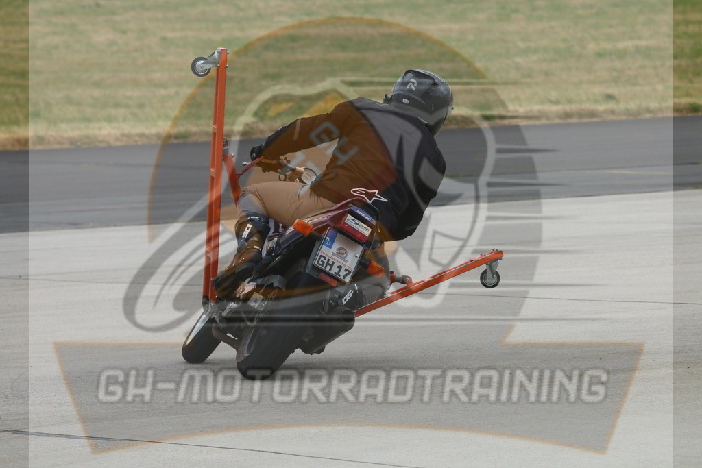 IMG_3357 | gh-motorradtraining-foto.de - Realisiert mit Pictrs.com