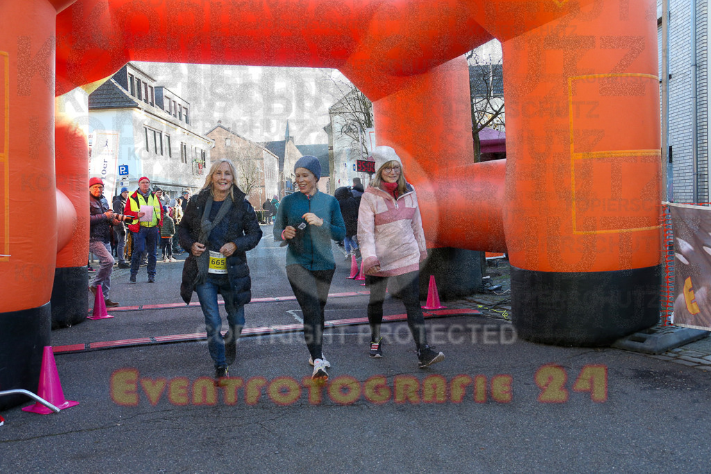 241201_1211_EX1_1375 | Sportfotografie im Rhein-Sieg Kreis, Köln, Bonn, NRW, Rheinland Pfalz, Hessen, etc. Unser Tätigkeitsfeld umfasst den Laufsport vom Volkslauf über den Marathon, Duathlon, Triathon bis zum Ultralauf wie Kölnpfad Ultra oder Schindertrail.