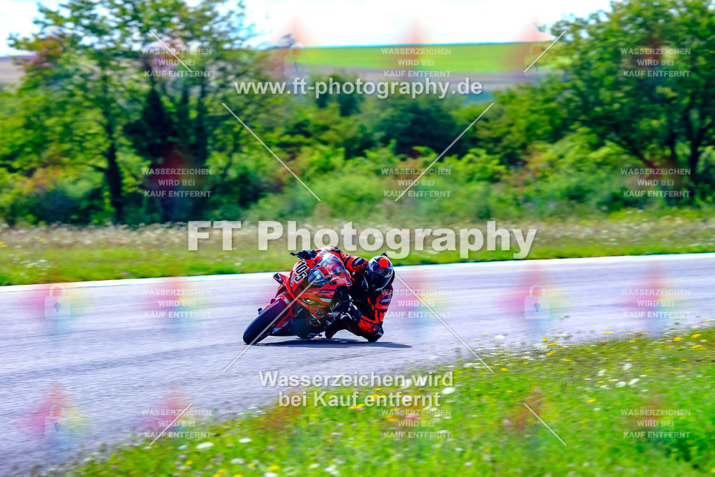 _OUR5708 | Hier findet Ihr Bilder von Touristenfahrten auf der Nürburgring Nordschleife oder von anderen Veranstaltungen die ich besucht habe. Viel Spass beim Durch Schauen 