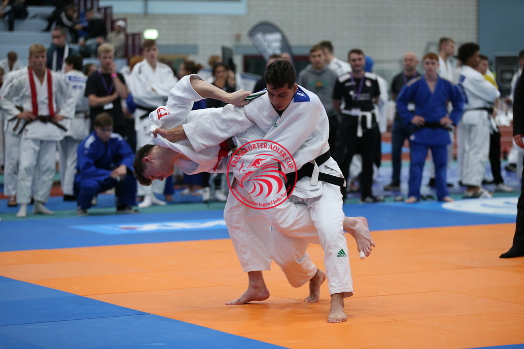 AT3Y0879 | Fotos vom Adler Cup - Pictures from Adler Cup

Hier findet Ihr alle Eindrücke und großen Momente der Adler Cup Wochenenden. Here you will find all impressions and great moments of the Adler Cup weekends. - Realisiert mit Pictrs.com