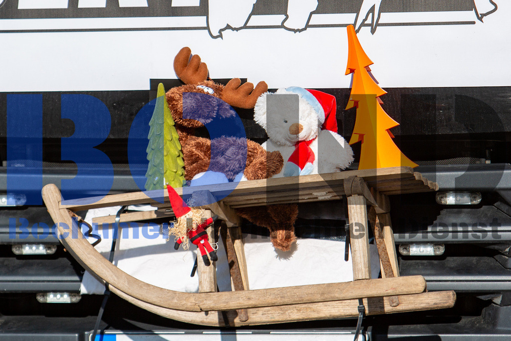 JEM_WATKAR20250302-79 | bond - Realisiert mit Pictrs.com