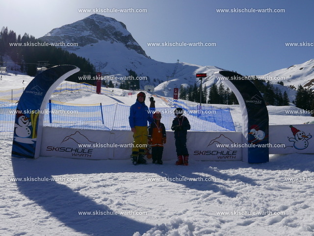 Gruppe Thies | Photos von der Skischule Warth - Realisiert mit Pictrs.com