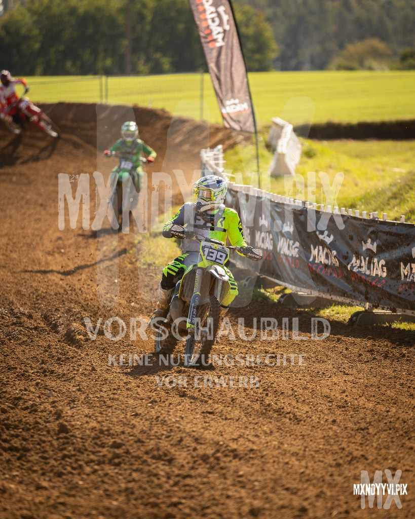 866A2916 | mxndyyvipix