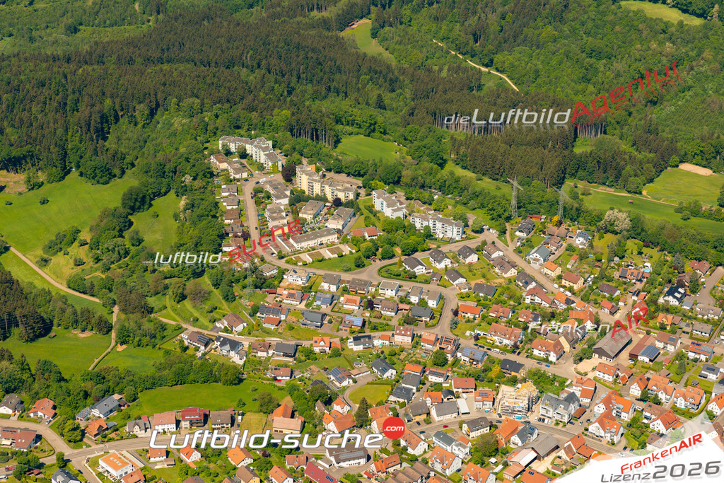 Das Luftbild zeigt : Herlikofen Schwäbisch Gmünd - Die Luftaufnahme wurde 2024 vom UL-Flugzeug aus erstellt ( keine Drohne ) - Hochauflösende Luftaufnahme - Für grossformatige Ausdrucke geeignet. Die Geschenkidee !Mit Lizenz und Bildrechte bestellbar