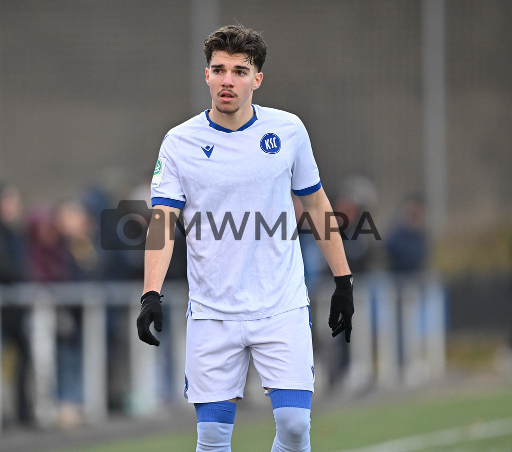 Fussball I Herren I Saison 2025-2026 I Bundesliga I 6. Spieltag I Eintracht Frankfurt - FC Bayern München  | MWMARA - Realisiert mit Pictrs.com