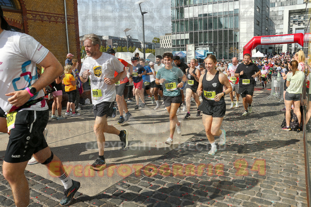 250920_1430_EX1_7307 | Sportfotografie im Rhein-Sieg Kreis, Köln, Bonn, NRW, Rheinland Pfalz, Hessen, etc. Unser Tätigkeitsfeld umfasst den Laufsport vom Volkslauf über den Marathon, Duathlon, Triathon bis zum Ultralauf wie Kölnpfad Ultra oder Schindertrail.