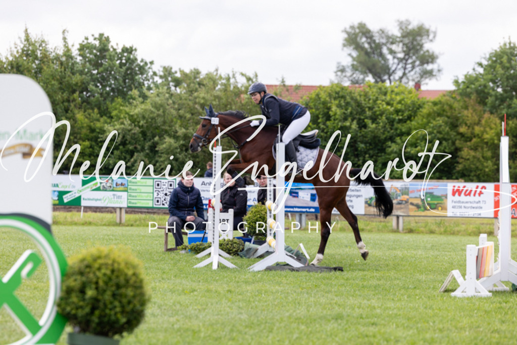 7I8A8287 | melanie-engelhardt-photography - Realisiert mit Pictrs.com