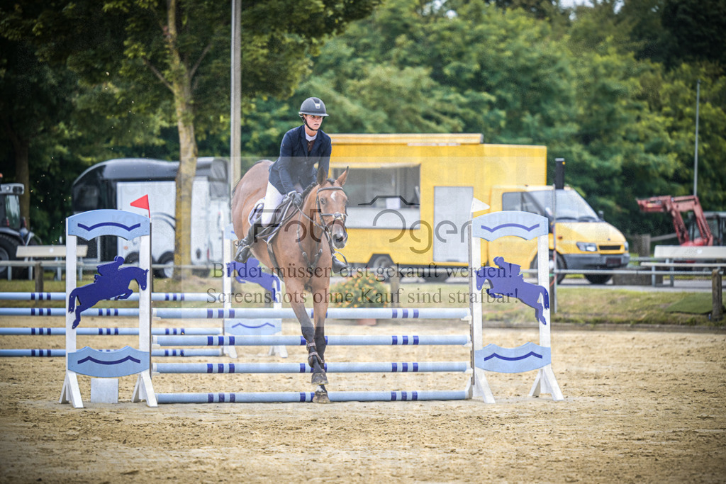 DOS_2476 | Entdecke hochwertige Reitturnierfotos von Foto Oger. Professionell, emotional und authentisch – jetzt Lieblingsmomente im Shop bestellen.Deutschlandweite Turnierfotografie. - Realisiert mit Pictrs.com