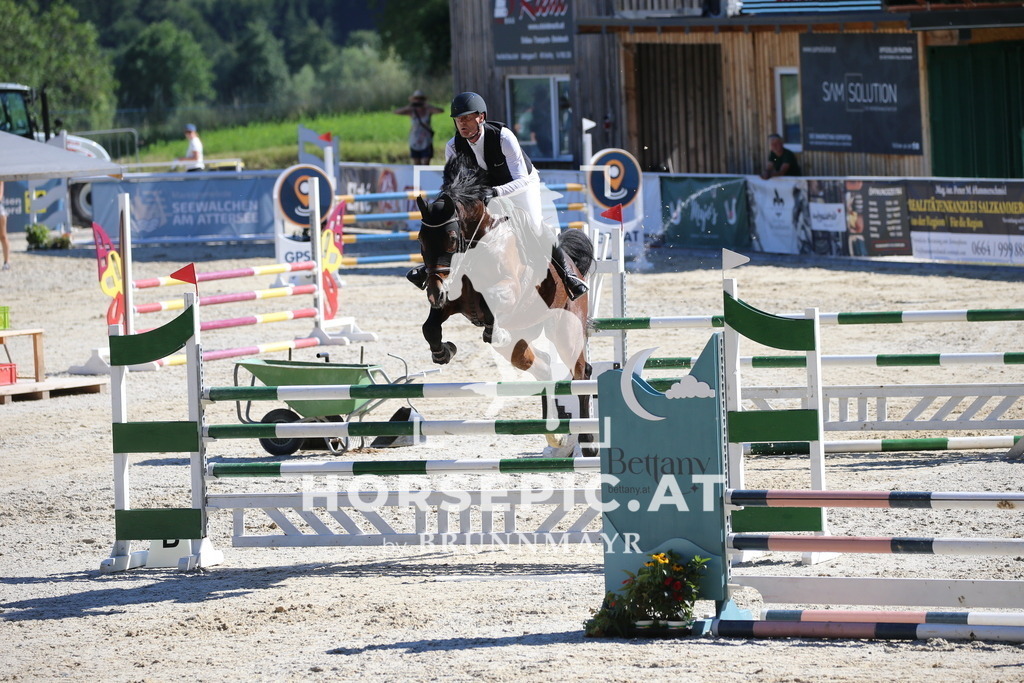DL2Q4512 | Willkommen bei Brunnmayr - Design & Fotografie – Ihrem Spezialisten für Reitturniere und Pferdeveranstaltungen in Oberösterreich, Salzburg und Bayern! Seit über 17 Jahren sind wir leidenschaftlich dabei.