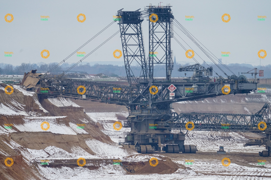 Tagebau Garzweiler leichter Schnee  | Foto: Daniel Böhm | bonum.media - Realisiert mit Pictrs.com