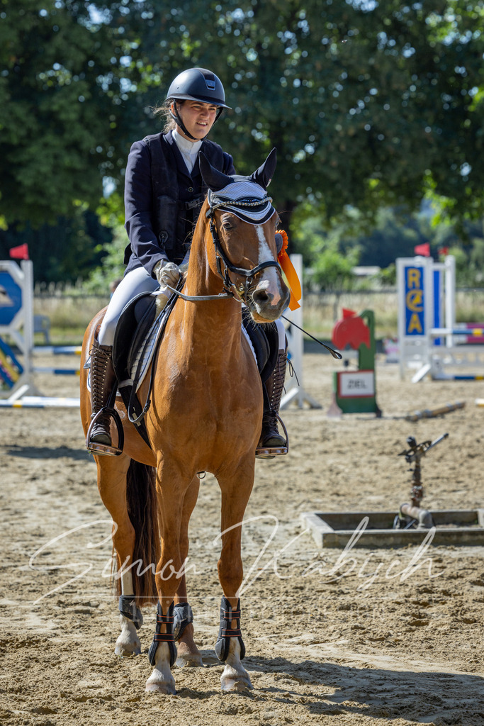 20260704-_3LI7215 | Tierfotografie Pferde, Hunde, Katzen, Haustiere.
Turnierfotografie Reitturniere, Reiten, Springreiten, Dressur in Hanau, dem Main-Kinzig-Kreis und dem Rhein-Main- Gebiet um Frankfurt