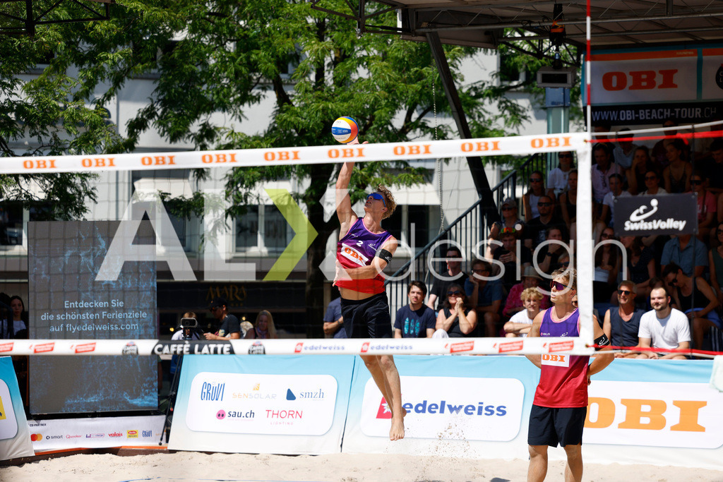 Obi BeachTour 2026 - Basel | BASEL, SWITZERLAND - JULY 18: MATHIS KÄLIN (SUI) serve during the Obi BeachTour 2026 match between DILLIER / FLÜCKIGER (SUI) and BREER / KÄLIN (SUI) at Barfüsserplatz on July 18, 2026 in Basel, Switzerland. - Realisiert mit Pictrs.com
