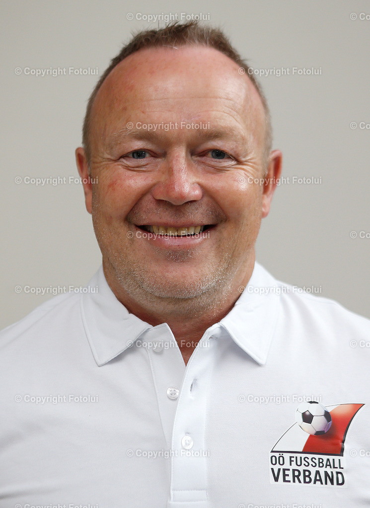 GRUPPENOBMAENNER_26 | bilder, linz, photo, foto, fussball, sport, fotolui, bundesliga