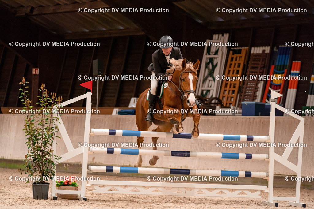 Springen Tag 1-784 | dv-media-shop - Realisiert mit Pictrs.com