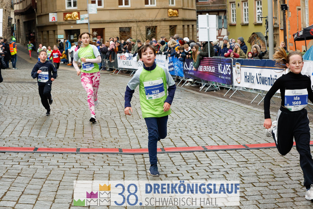 1700m Stadtwerke Jugendlauf | 3 Koenigslauf 2024 1700m Stadtwerke Jugendlauf - Realisiert mit Pictrs.com
