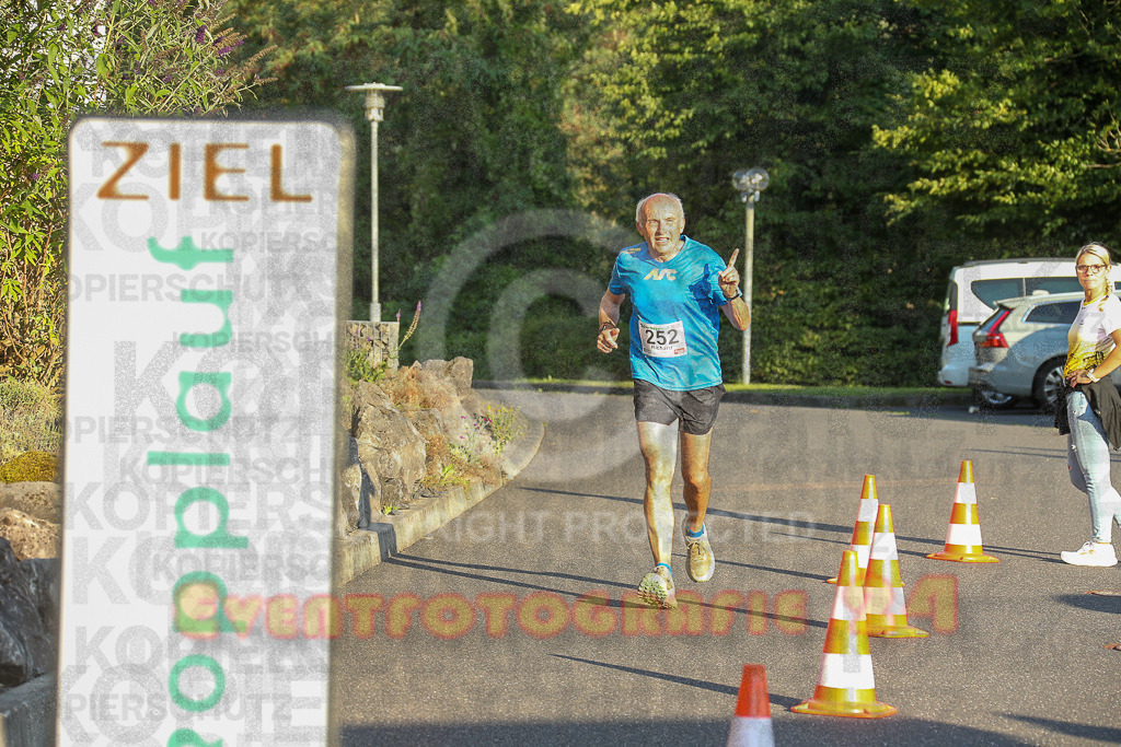 250801_1934_EX1_8236 | Sportfotografie im Rhein-Sieg Kreis, Köln, Bonn, NRW, Rheinland Pfalz, Hessen, etc. Unser Tätigkeitsfeld umfasst den Laufsport vom Volkslauf über den Marathon, Duathlon, Triathon bis zum Ultralauf wie Kölnpfad Ultra oder Schindertrail.
