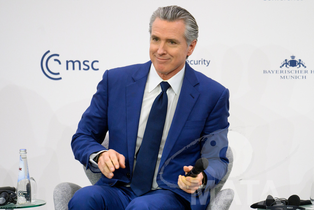 _DWA5922 | MATA IndoCon - Realisiert mit Pictrs.com