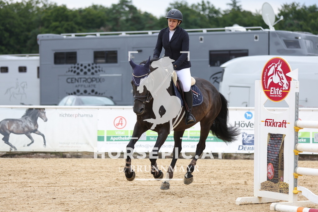 0P6A2067 | Willkommen bei Brunnmayr - Design & Fotografie – Ihrem Spezialisten für Reitturniere und Pferdeveranstaltungen in Oberösterreich, Salzburg und Bayern! Seit über 17 Jahren sind wir leidenschaftlich dabei.
