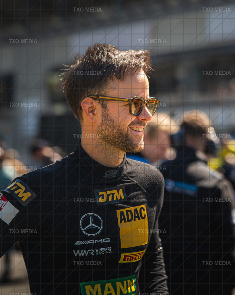 TXM06530 | Exklusive Motorsport-Fotografie aus Leipzig von TXO Media – für Rennfahrer, Teams & Sponsoren. Sausemuth liefert starke Bilder, die Emotion zeigen. Jetzt buchen & glänzen! - Realisiert mit Pictrs.com