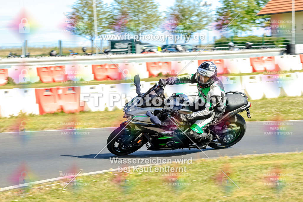 _OTO1765 | Hier findet Ihr Bilder von Touristenfahrten auf der Nürburgring Nordschleife oder von anderen Veranstaltungen die ich besucht habe. Viel Spass beim Durch Schauen 