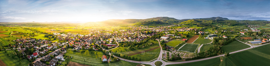 LOEWENBLICKE_DANIEL-SORKALLA_0410 | default