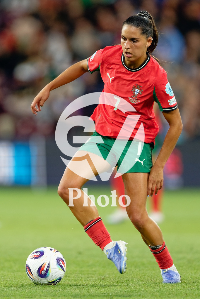 Portugal v Italy - UEFA Women's EURO 2025 Group B | GENEVA, SWITZERLAND - JULY 7:  Francisca Nazareth of Portugal controls the ball  during the UEFA Women's EURO 2025 Group B match between Portugal and Italy at Stade de Geneve on July 7, 2025 in Geneva, Switzerland. (Photo by Giuseppe Velletri/Sports Press Photo/Getty Images)