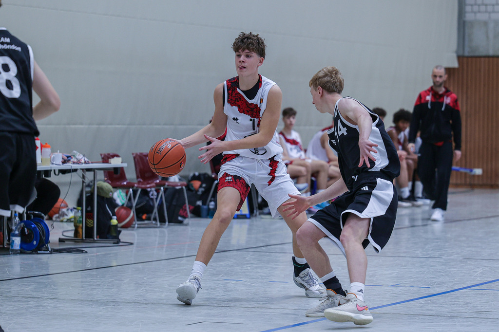 JBBL BAYER GIANTS vs Team BonnKöln RAG-64 | Fotos von Basketballspielen aus dem Raum NRW fotografiert von Gero Mueller-Laschet und Daniel Schaefer - Realisiert mit Pictrs.com
