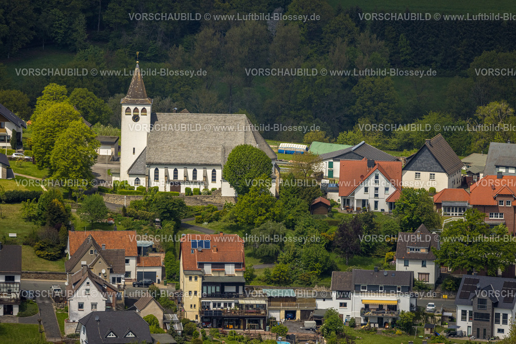 Sundern230504676Langscheid | Luftbild, Katholische Kirche Antonius, Langscheid, Sundern, Sauerland, Nordrhein-Westfalen, Deutschland