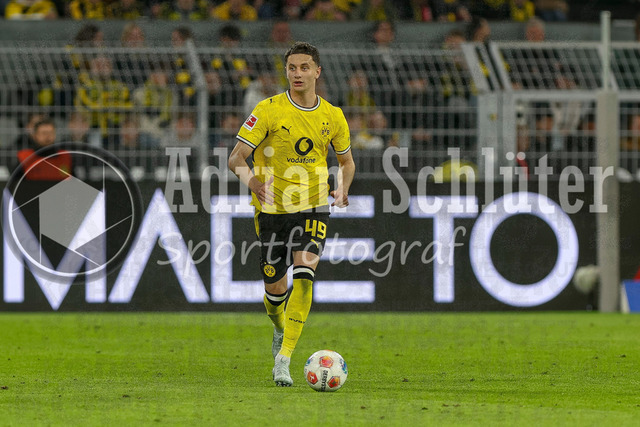 08.05.2026, GER, Fussball, Herren, 1. BL, Saison 2025/2026, Borussia Dortmund - Eintracht Frankfurt | Luca Reggiani (BVB) in Aktion am Ball, Einzelaktion