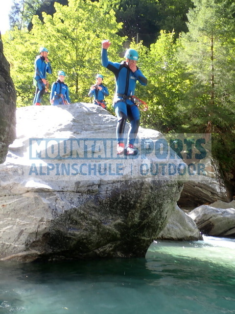 P9230046 | Bestelle die Bilder deines Berg- oder Wasser-Abenteuers mit Mountain Sports bequem von zu Hause aus direkt über unseren Online Fotoshop von pictrs.com. - Realisiert mit Pictrs.com