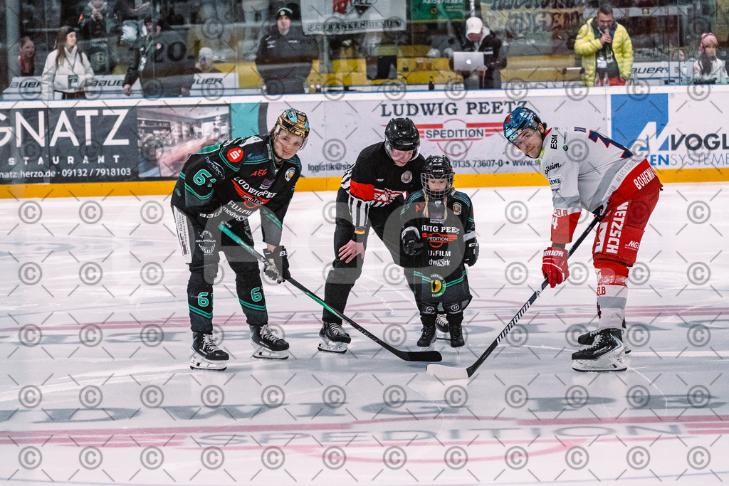 Alligators_vs_Selb_27_02_2026-2 | Höchstadt Alligators Fotogalerie: Eishockey-Action aus Franken. Professionelle Spielfotos, Portraits & Stadionbilder zum Download. Jetzt entdecken! - Realisiert mit Pictrs.com
