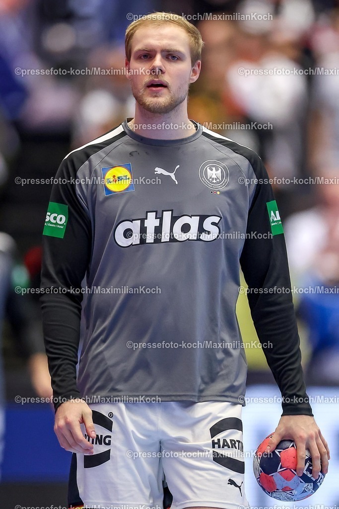 EHF15012602114 | 15.01.2026, Handball, Men's EHF EURO 2026, Deutschland - Österreich, Jyske Bank Boxen in Herning, Dänemark, Preliminary Round:  Matthes Langhoff (Germany #13) 