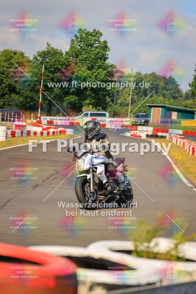 _DSK2365 | Hier findet Ihr Bilder von Touristenfahrten auf der Nürburgring Nordschleife oder von anderen Veranstaltungen die ich besucht habe. Viel Spass beim Durch Schauen 
