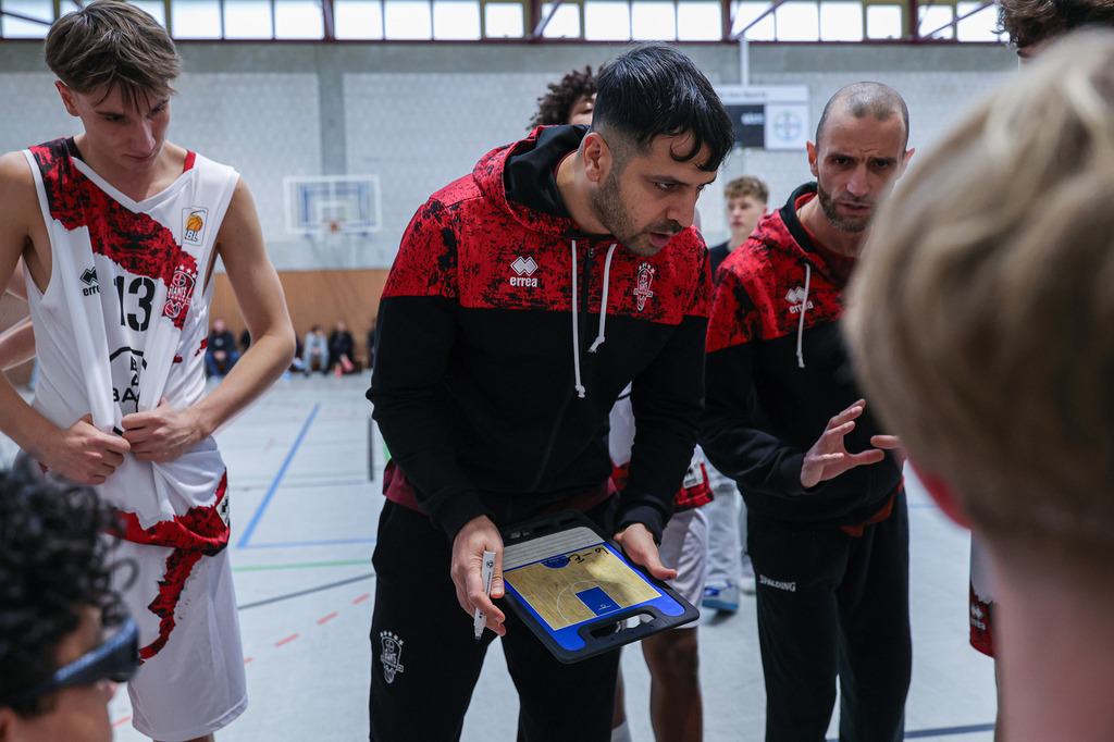 JBBL BAYER GIANTS vs Team BonnKöln RAG-5 | Fotos von Basketballspielen aus dem Raum NRW fotografiert von Gero Mueller-Laschet und Daniel Schaefer - Realisiert mit Pictrs.com