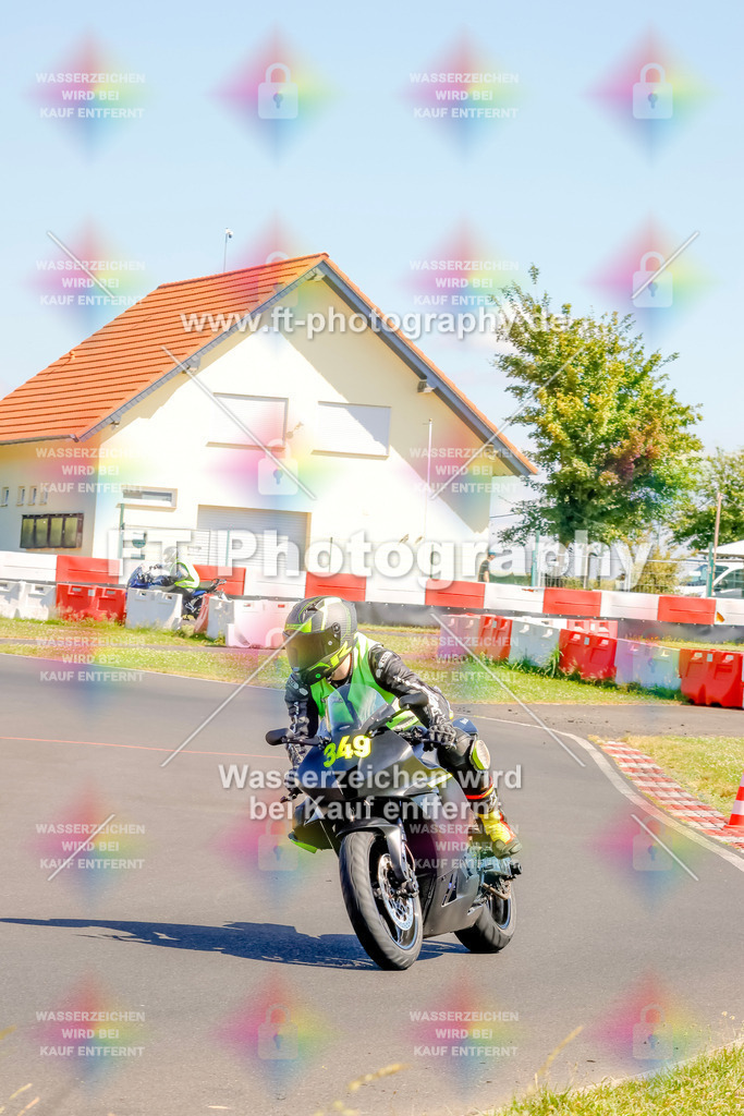 _MOT9193 | Hier findet Ihr Bilder von Touristenfahrten auf der Nürburgring Nordschleife oder von anderen Veranstaltungen die ich besucht habe. Viel Spass beim Durch Schauen 