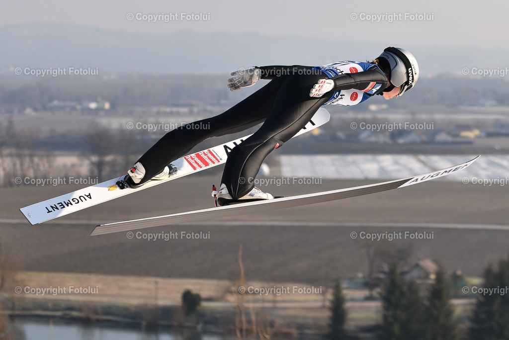 A_LUI_20230210_0006 | HINZENBACH, AUSTRIA, NORDIC SKIING, WOMEN TEAM-SKI JUMPING - FIS WORLD CUP 
IM BILD:  Julia Muehlbacher (AUT)                

FOTO:FOTOLUI/UW