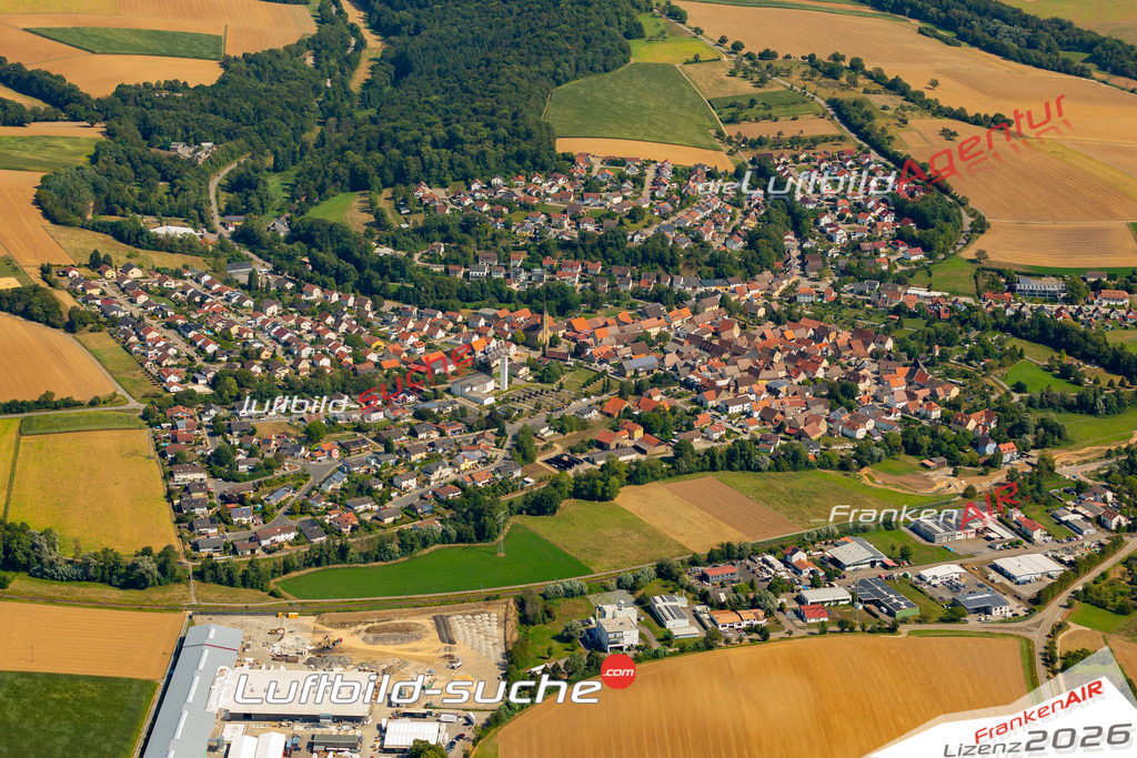 Das Luftbild zeigt : Richen Eppingen - Die Luftaufnahme wurde 2024 vom UL-Flugzeug aus erstellt ( keine Drohne ) - Hochauflösende Luftaufnahme - Für grossformatige Ausdrucke geeignet. Die Geschenkidee !Mit Lizenz und Bildrechte bestellbar