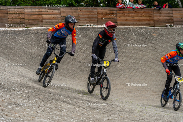 BayBMX2026-04927 | Fotogalerie von Thomas Dettweiler mit Eventbildern und lizenzfreien Fotos. Perfekt als Wandbild, für Büro, Website oder private Nutzung. - Realisiert mit Pictrs.com