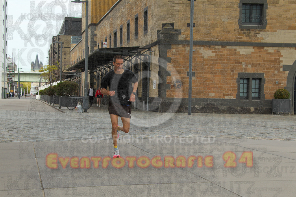 250920_1317_EV4_5183 | Sportfotografie im Rhein-Sieg Kreis, Köln, Bonn, NRW, Rheinland Pfalz, Hessen, etc. Unser Tätigkeitsfeld umfasst den Laufsport vom Volkslauf über den Marathon, Duathlon, Triathon bis zum Ultralauf wie Kölnpfad Ultra oder Schindertrail.